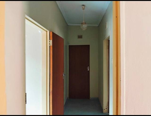 2 BEDROOM PROPERTY TO RENT IN MAHWELERENG